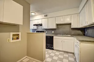 707 E Shady Grove Rd, Irving, TX 75060 - Photo 6