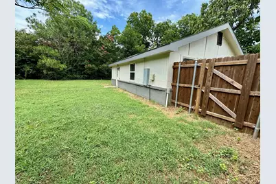 1903 Shawnee Street #B, Denton, TX 76209 - Photo 12