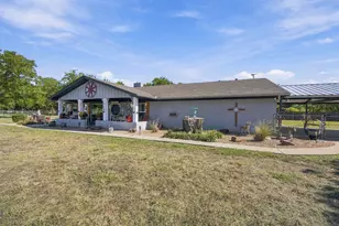 1309 W Madison St, Ennis, TX 75119 - Photo 26