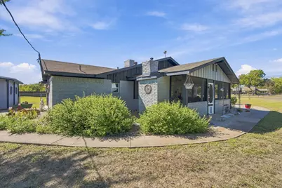 1309 W Madison Street, Ennis, TX 75119 - Photo 32