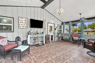 1309 W Madison St, Ennis, TX 75119 - Photo 4