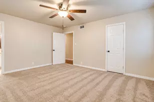 1813 Thomas Pl, Arlington, TX 76010 - Photo 18