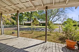 600 W 12th St, Clarksville, TX 75426 - Photo 30