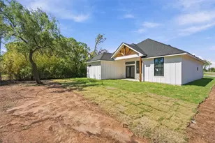 2302 Gary Ln, Waco, TX 76708 - Photo 16