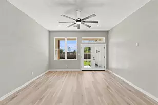 2302 Gary Ln, Waco, TX 76708 - Photo 8