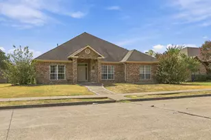 8318 Portsmouth Dr, Rowlett, TX 75088 - Photo 1