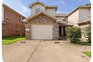 2330 Kingsway Dr, Arlington, TX 76012 - Photo 1