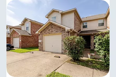 2330 Kingsway Drive, Arlington, TX 76012 - Photo 2