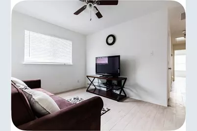 2330 Kingsway Drive, Arlington, TX 76012 - Photo 16