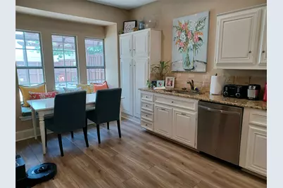 3611 Soft Wind Court, Grapevine, TX 76051 - Photo 10
