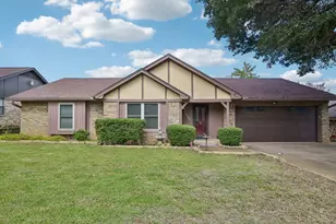 4609 Lester Dr, Arlington, TX 76016 - Photo 2
