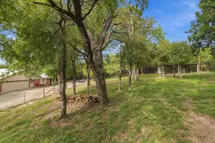 1600 Fox Ridge Rd, Lorena, TX 76655 - Photo 36