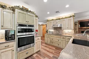 1600 Fox Ridge Rd, Lorena, TX 76655 - Photo 8