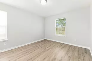 1601 Princess Ln, Little Elm, TX 75036 - Photo 10