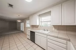 5216 Wentworth St, Fort Worth, TX 76132 - Photo 10