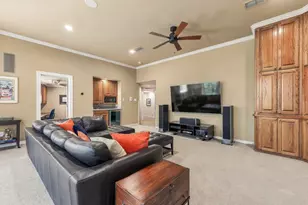 2119 N Fielder Rd, Arlington, TX 76012 - Photo 22