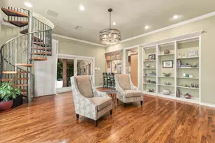 2119 N Fielder Rd, Arlington, TX 76012 - Photo 16