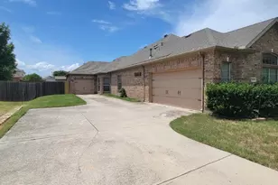13733 Alterna Dr, Fort Worth, TX 76052 - Photo 2