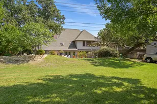 2104 Emerald Lake Dr, Arlington, TX 76013 - Photo 32