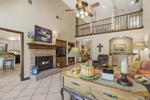 2104 Emerald Lake Dr, Arlington, TX 76013 - Photo 10