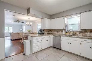 3217 Lubbock Ave, Fort Worth, TX 76109 - Photo 12