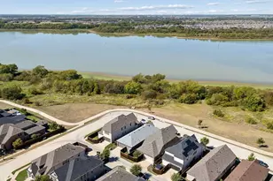 2113 Almassera Dr, Little Elm, TX 75068 - Photo 34