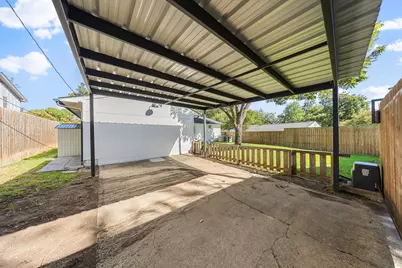 9735 Queenswood Lane, Dallas, TX 75238 - Photo 28