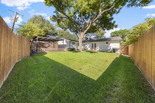 9735 Queenswood Ln, Dallas, TX 75238 - Photo 26