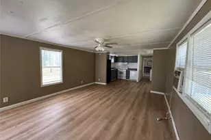 204 W Tarrant St, Cumby, TX 75433 - Photo 6