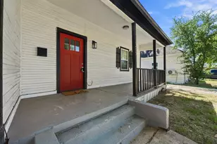 1207 Paul Quinn St, Waco, TX 76704 - Photo 4