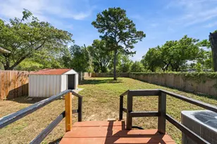 1207 Paul Quinn St, Waco, TX 76704 - Photo 24