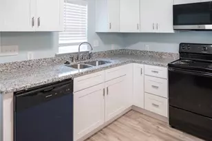 506 W 7th St, Bonham, TX 75418 - Photo 12