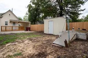 506 W 7th St, Bonham, TX 75418 - Photo 30