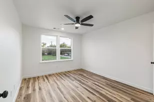 104 E Miller, Whitewright, TX 75491 - Photo 24