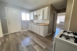 2745 S Jones St, Fort Worth, TX 76104 - Photo 14