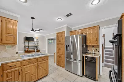 8019 Eagle Trail, Dallas, TX 75238 - Photo 10