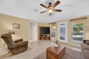 8019 Eagle Trail, Dallas, TX 75238 - Photo 8