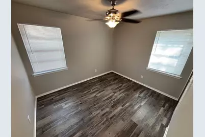 2522 Cunningham Street, Irving, TX 75062 - Photo 4
