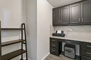300 Balcones Dr, Fort Worth, TX 76108 - Photo 20