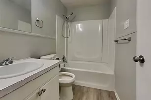 605 Thompson Dr, Saginaw, TX 76179 - Photo 16