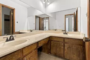 1914 Roosevelt Dr, Pantego, TX 76013 - Photo 10