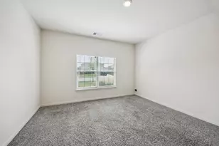 817 Mallorie Ln, Ferris, TX 75125 - Photo 2