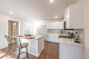 6215 Roby Dr, Arlington, TX 76001 - Photo 8