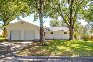 3205 Cortez Dr, Fort Worth, TX 76116 - Photo 2
