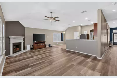 1336 Shelley Drive, Burleson, TX 76028 - Photo 4