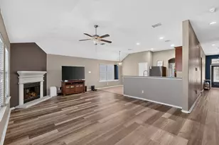 1336 Shelley Dr, Burleson, TX 76028 - Photo 4