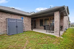 909 Almond Blossom Cir, Crowley, TX 76036 - Photo 28