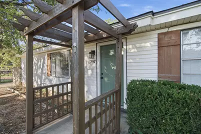 707 N Walnut Street, Weatherford, TX 76086 - Photo 2