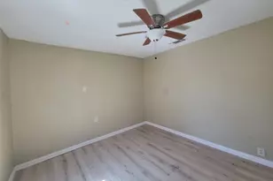 1415 Roberts Cut Off Rd, River Oaks, TX 76114 - Photo 14