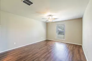 1502 Jane Ln, West, TX 76691 - Photo 10